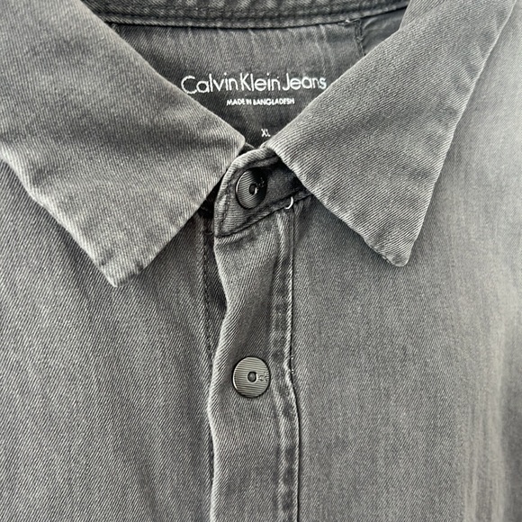 Calvin Klein Casual Button Down - Picture 2 of 4